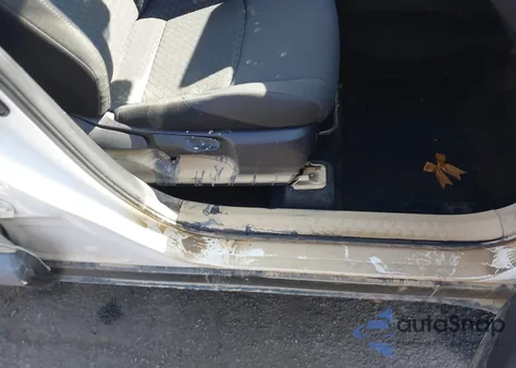 2021 Toyota C-Hr Le z USA, uszkodzony, nr VIN JTNKHMBX6M1110372